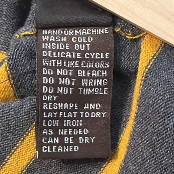 J. McLaughlin Women's Gray/Yellow/Navy Long Sleeve Striped Sweater Size M - Picture 10 of 10